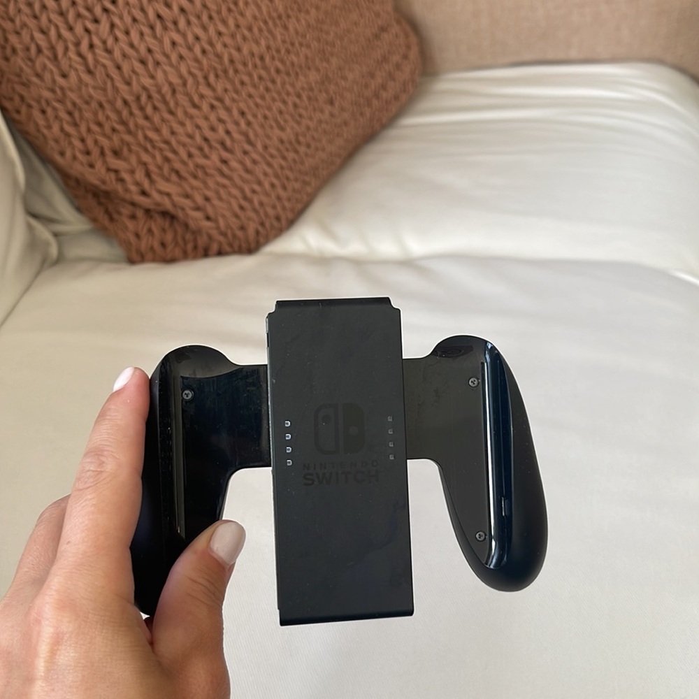 Nintendo switch hand controller - Picture 2 of 3
